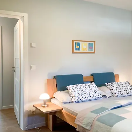 شقة Sterntaucher 06 *